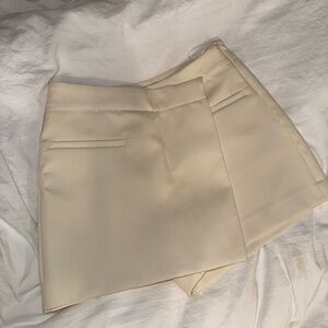 Zara Women's Skirt in Cream